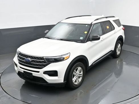 Used 2022 Ford Explorer XLT image 22