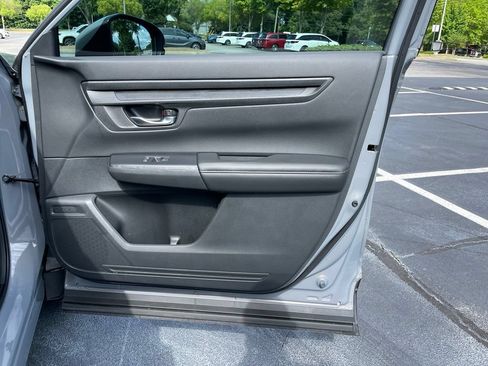 Certified 2025 Honda CR-V EX image 29