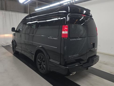 Used 2023 GMC Savana 2500 image 6