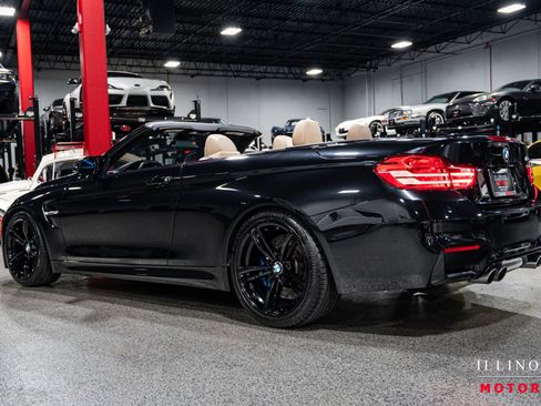 Used 2016 BMW M4 Convertible image 3