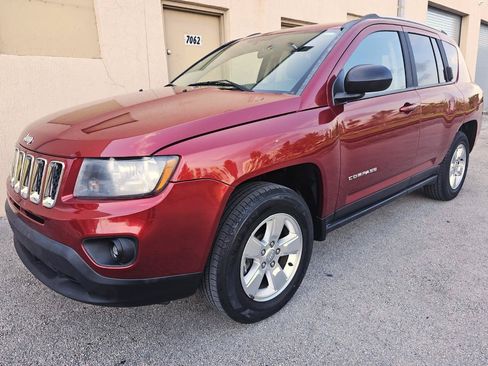 Used 2014 Jeep Compass Sport w/ Power Value Group FWD image 9
