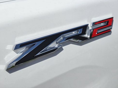 New 2026 Chevrolet Silverado 2500 ZR2 AWD/4WD image 12