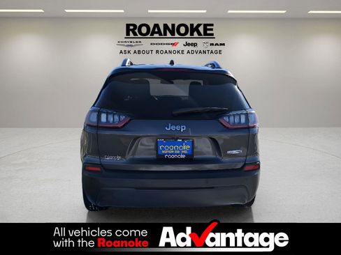 Used 2020 Jeep Cherokee Latitude Plus image 7