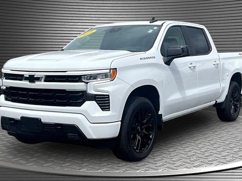 Used 2025 Chevrolet Silverado 1500 RST w/ Convenience Package II AWD/4WD image 3