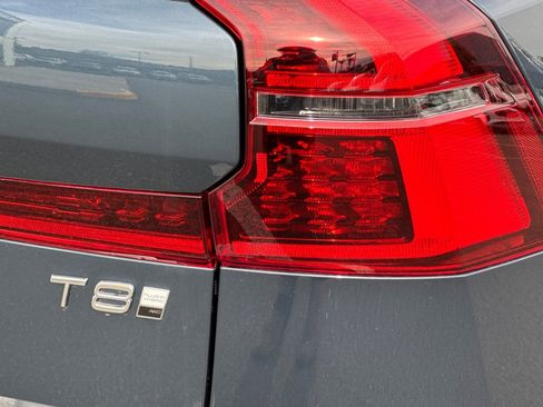 New 2026 Volvo XC60 T8 Plus w/ Protection Package Premier image 31