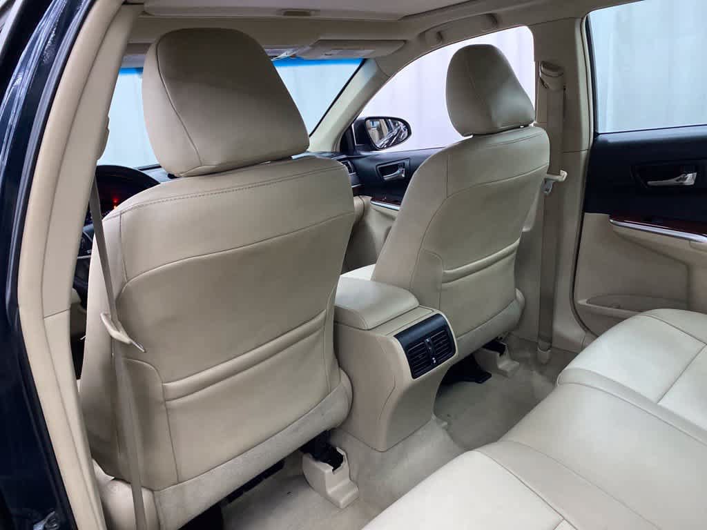 Used 2013 Toyota Camry XLE FWD image 14