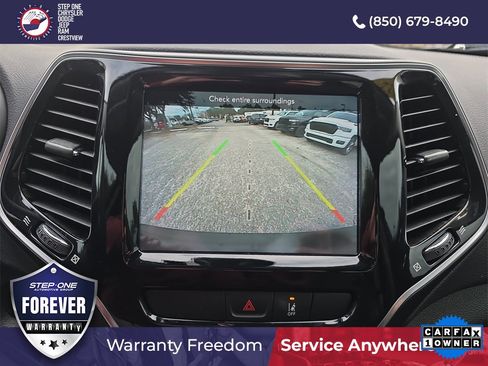 Used 2022 Jeep Cherokee Limited image 26