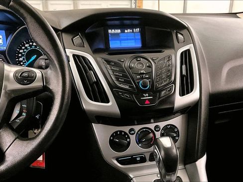 Used 2012 Ford Focus SE image 6