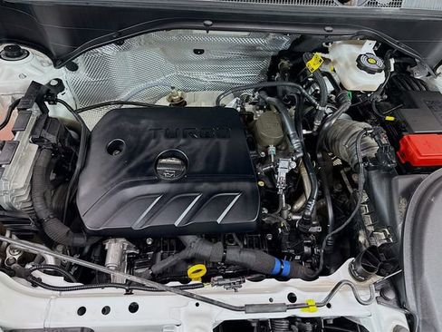 Used 2024 Buick Encore GX Avenir w/ Avenir Technology Package image 32