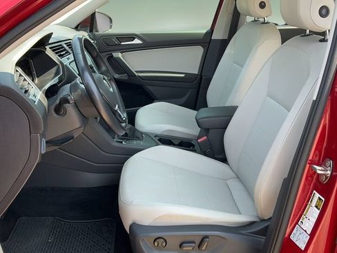 Used 2019 Volkswagen Tiguan SEL FWD image 13