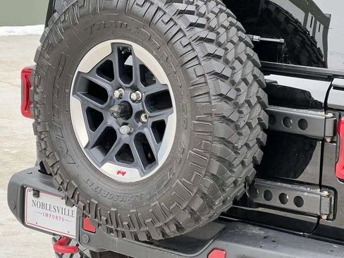 Used 2019 Jeep Wrangler Rubicon w/ Uconnect 4C Nav & Sound Group image 36