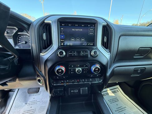 Used 2021 GMC Sierra 1500 Elevation w/ Driver Alert Package I AWD/4WD image 13