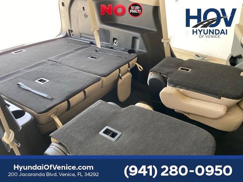 Used 2023 Ford Explorer XLT w/ Equipment Group 202A RWD image 34