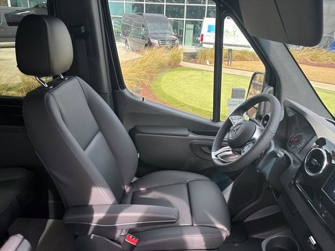New 2026 Mercedes-Benz Sprinter 2500 image 39