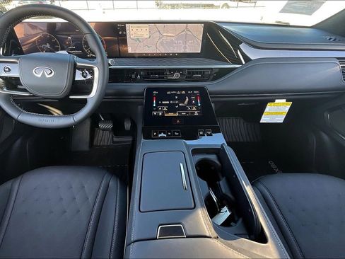 New 2026 INFINITI QX80 Autograph w/ Premium Cargo Package image 18