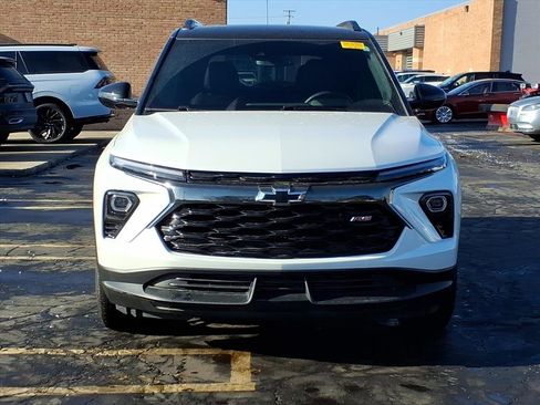 Used 2024 Chevrolet TrailBlazer RS w/ Convenience Package image 2