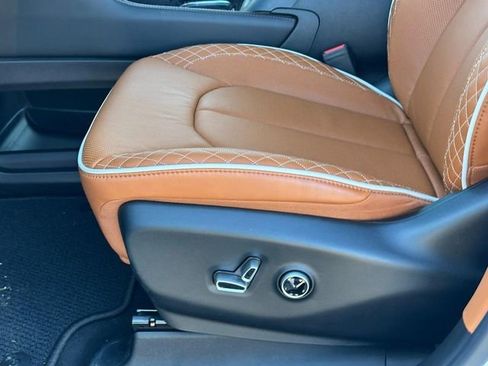 New 2026 Chrysler Pacifica Pinnacle FWD image 15