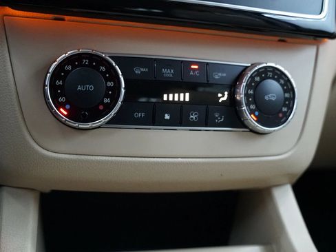 Used 2018 Mercedes-Benz GLS 450 4MATIC image 39