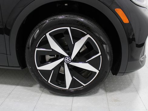 Used 2023 Volkswagen ID.4 Pro S AWD/4WD image 5