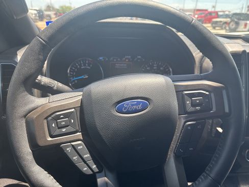 Used 2020 Ford Expedition XLT w/ Equipment Group 202A RWD image 12