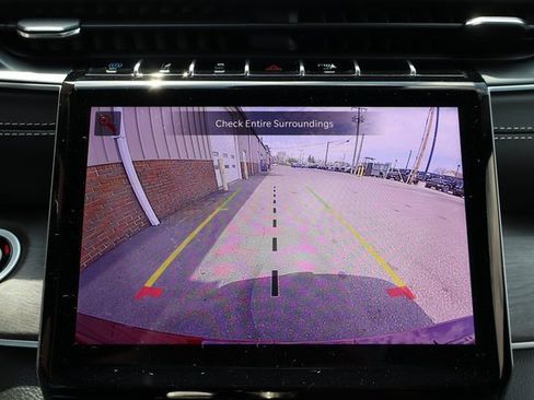 New 2025 Jeep Grand Cherokee Limited 4xe image 17