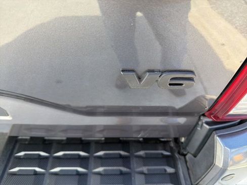 Used 2016 Toyota Tacoma TRD Sport w/ Premium & Technology Package image 20