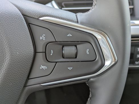 New 2026 Chevrolet Trax LT w/ Driver Confidence Package image 16