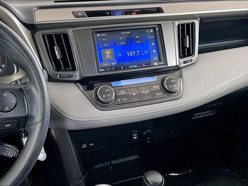 Used 2015 Toyota RAV4 XLE FWD image 9