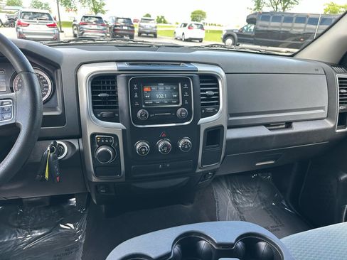 Used 2019 RAM 1500 Classic SLT RWD image 12