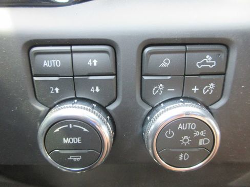 New 2026 GMC Sierra 1500 AT4 w/ AT4 Premium Package AWD/4WD image 19