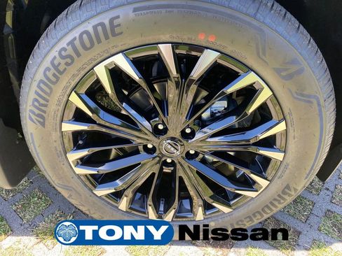 New 2026 Nissan Rogue SV FWD image 9