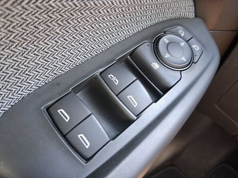 Used 2025 Chevrolet TrailBlazer LT FWD image 27