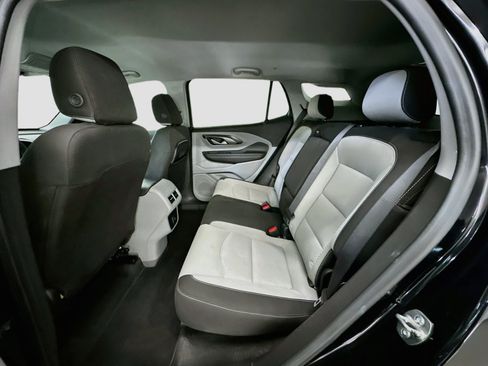 Used 2024 GMC Terrain SLE AWD/4WD image 29