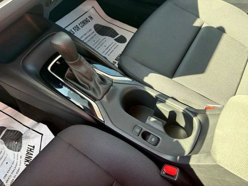 Used 2024 Toyota Corolla LE FWD image 19