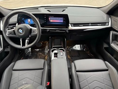Used 2025 BMW X2 xDrive28i w/ Technology Package image 7