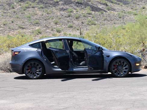 Used 2023 Tesla Model 3 Performance AWD/4WD image 8