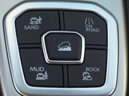 New 2026 Nissan Frontier SV w/ Tow Package image 11