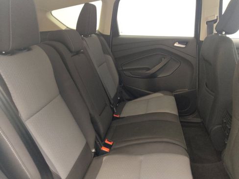 Used 2018 Ford Escape SE FWD image 19