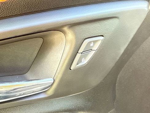 Used 2023 Chevrolet Malibu LT FWD image 19