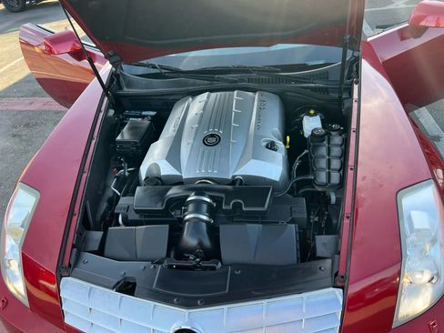 Used 2008 Cadillac XLR image 29
