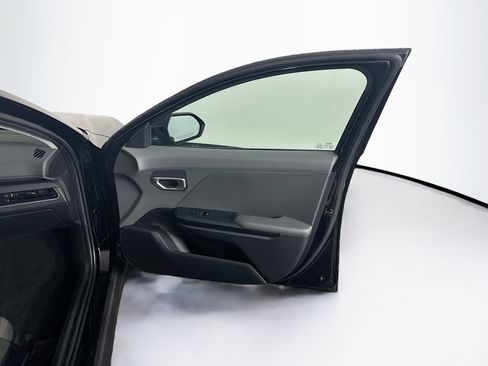 Used 2025 Kia K4 FWD image 31