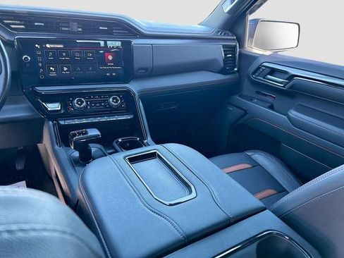 Used 2022 GMC Sierra 1500 AT4 w/ AT4 Preferred Package image 26