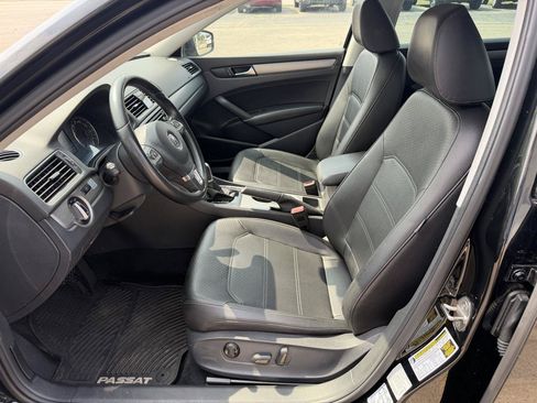 Used 2015 Volkswagen Passat TDI SE FWD image 11