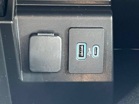 Certified 2023 Ford Explorer XLT w/ Equipment Group 202A AWD/4WD image 29