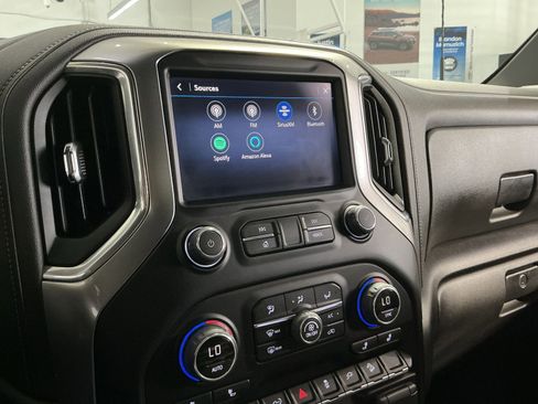 Used 2022 Chevrolet Silverado 2500 LTZ AWD/4WD image 19
