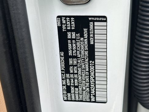 Used 2023 Porsche Cayenne Base image 57