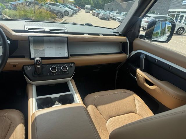 Used 2025 Land Rover Defender 110 S AWD/4WD image 41