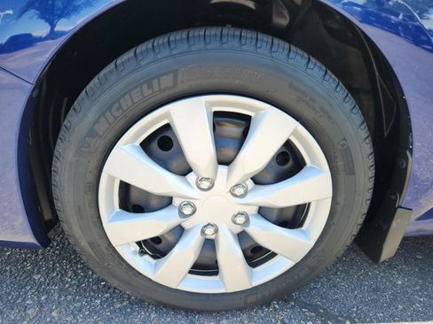 Used 2017 Subaru Impreza 2.0i AWD/4WD image 17
