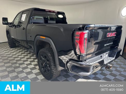 Used 2025 GMC Sierra 2500 AT4 w/ Technology Package image 10