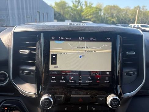 Used 2019 RAM 1500 Big Horn AWD/4WD image 17